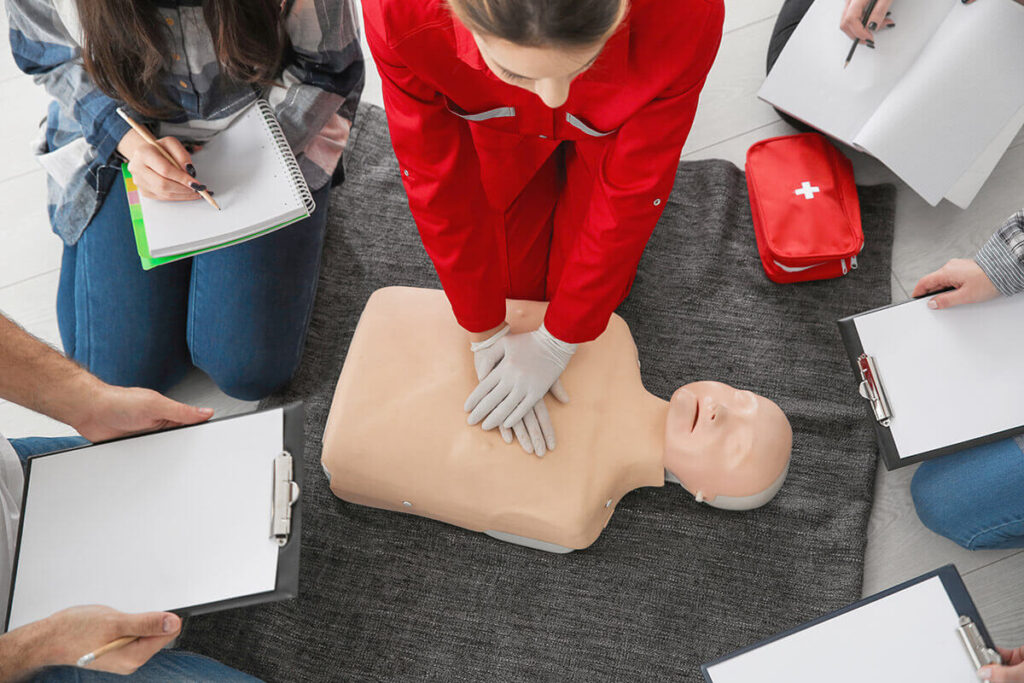 Step-by-Step Guide to Acquiring ACLS Certification Through Online Training